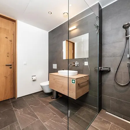 Апартаменты Luxury Panorama With Alpengold Access